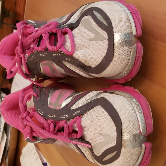 Brooks pure cadence sneakers 9.5 - Picture 5 of 8